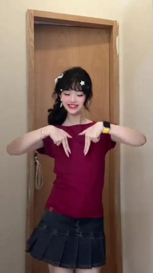 萌妹DJ版手势舞火爆全网，体育圈跨界玩出新花样：网球F1乒乓球纷纷效仿