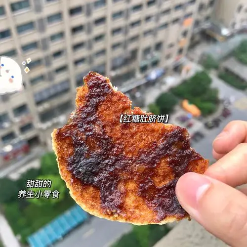裁判抽筋仍坚持吹罚，场边投喂腌黄瓜汁为何成为神操作？